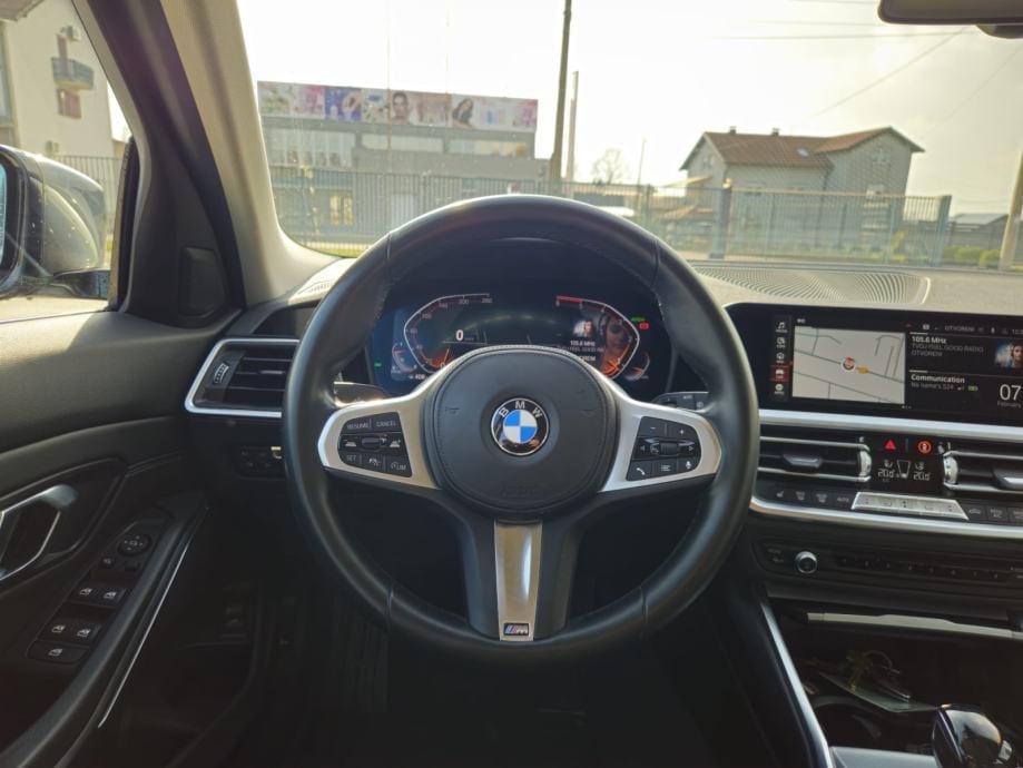 BMW serija 3 Touring 320d NAVI,HEAD UP,PDC,LED SVJETLA,VIRTUAL COCPIT, 2019 god. - 24