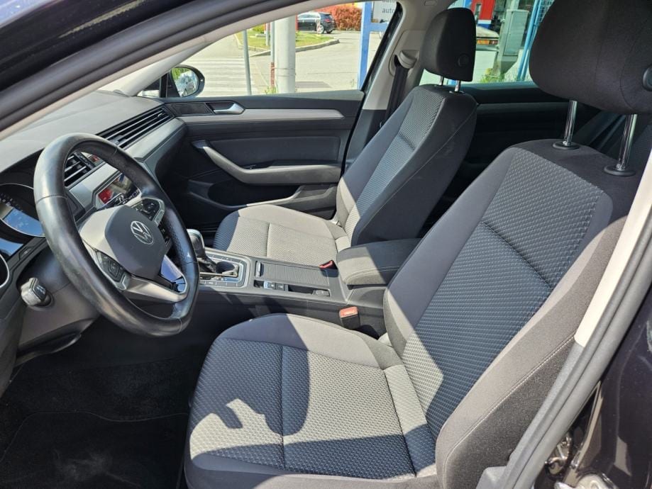 VW Passat Variant 2,0 TDI DSG,BUSINESS,NAVI,PDC,KAMERA STRAŽNJA,ACC..., 2024 god. - 19