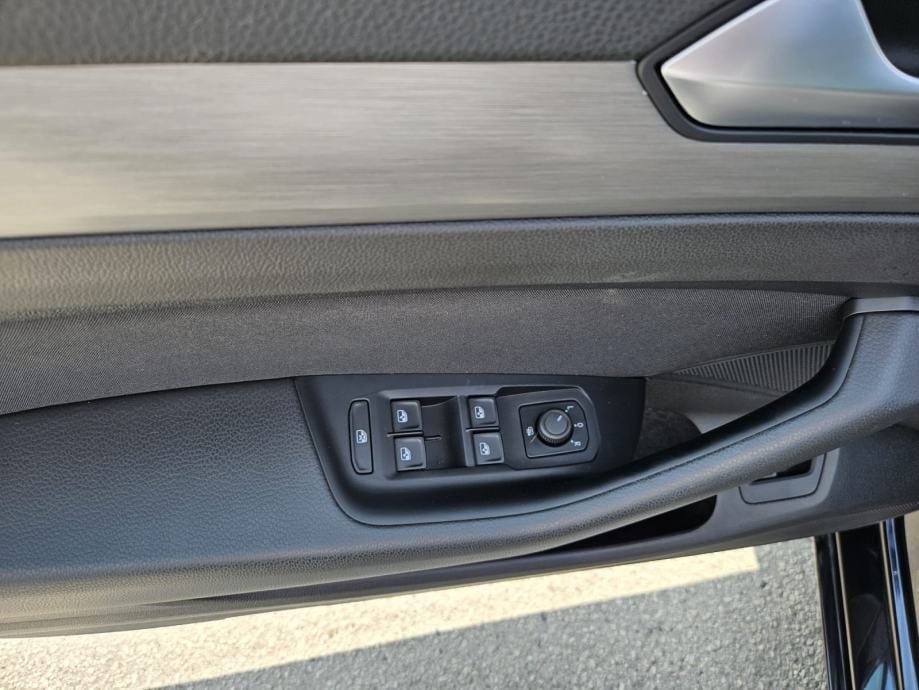 VW Passat Variant 2,0 TDI DSG,BUSINESS,NAVI,PDC,KAMERA STRAŽNJA,ACC..., 2024 god. - 21