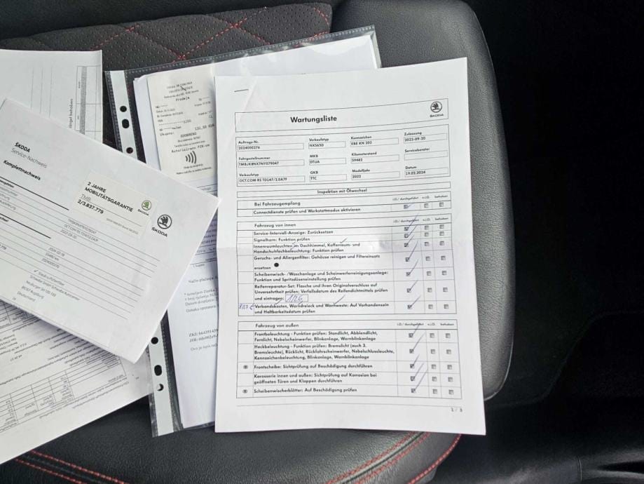 Škoda Octavia Combi 2,0 TDI RS-DSG,NAVI,ACC,KAMERA,KOŽA,HEAD UP,... - 12