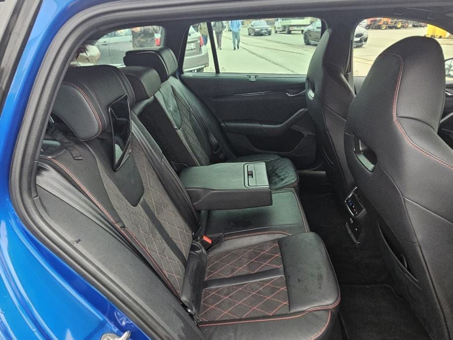 Škoda Octavia Combi 2,0 TDI RS-DSG,NAVI,ACC,KAMERA,KOŽA,HEAD UP,... - 16