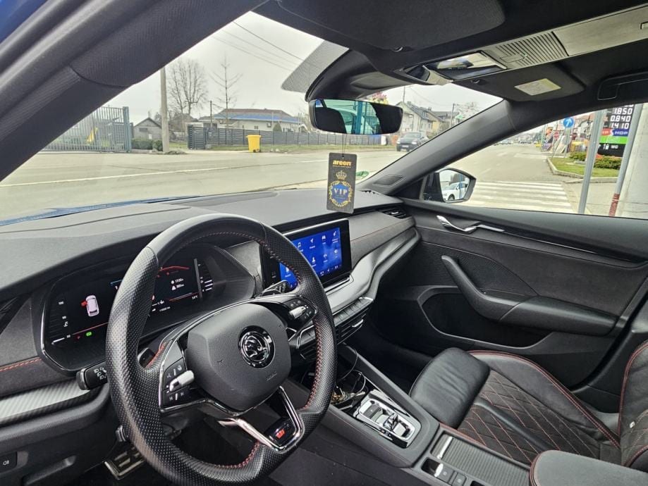 Škoda Octavia Combi 2,0 TDI RS-DSG,NAVI,ACC,KAMERA,KOŽA,HEAD UP,... - 18