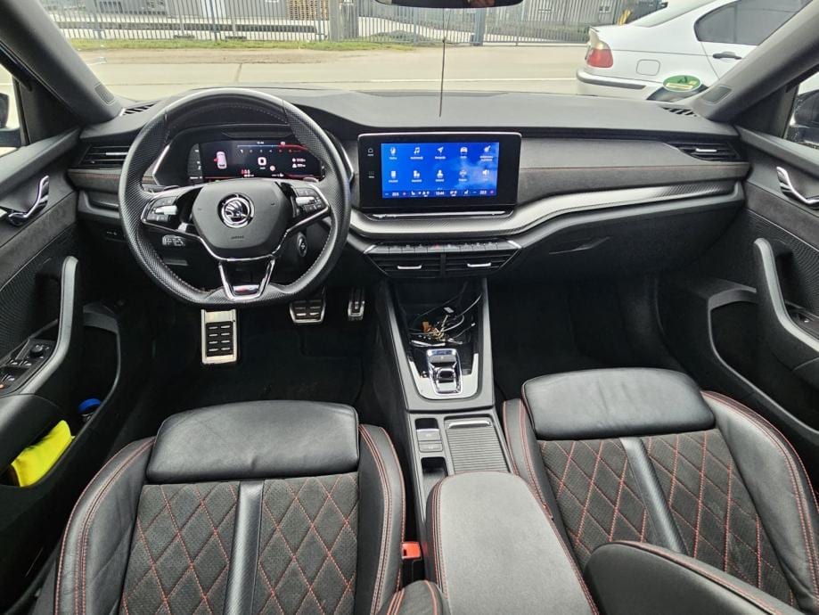 Škoda Octavia Combi 2,0 TDI RS-DSG,NAVI,ACC,KAMERA,KOŽA,HEAD UP,... - 24