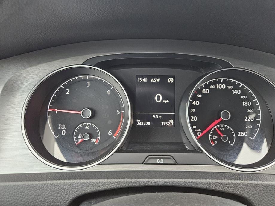 VW Golf 7 1,6 TDI DSG,COMFORTLINE,NAVI,PDC,PARK PILOT,MFV,SPOR.SJEDALA, 2015 god. - 6