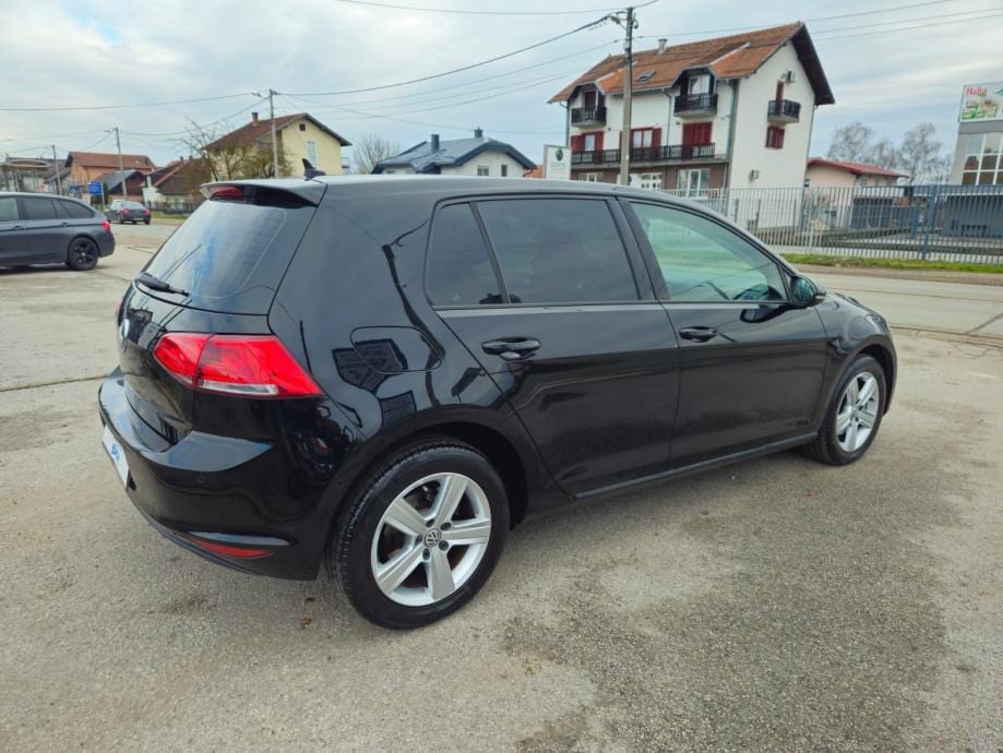 VW Golf 7 1,6 TDI DSG,COMFORTLINE,NAVI,PDC,PARK PILOT,MFV,SPOR.SJEDALA, 2015 god. - 4