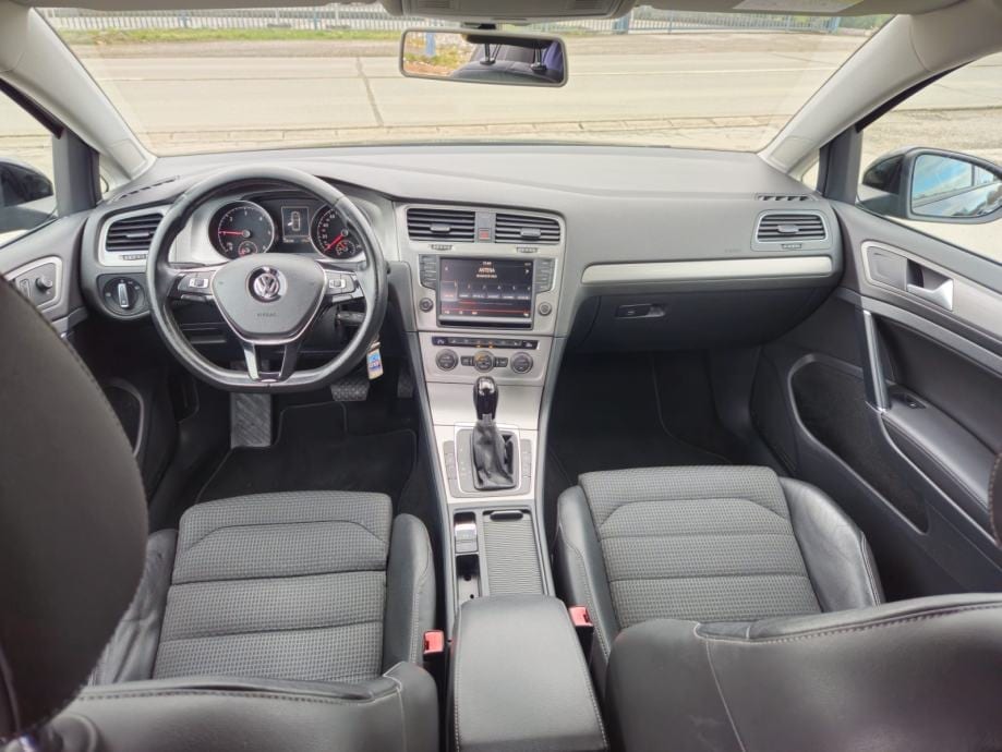 VW Golf 7 1,6 TDI DSG,COMFORTLINE,NAVI,PDC,PARK PILOT,MFV,SPOR.SJEDALA, 2015 god. - 15
