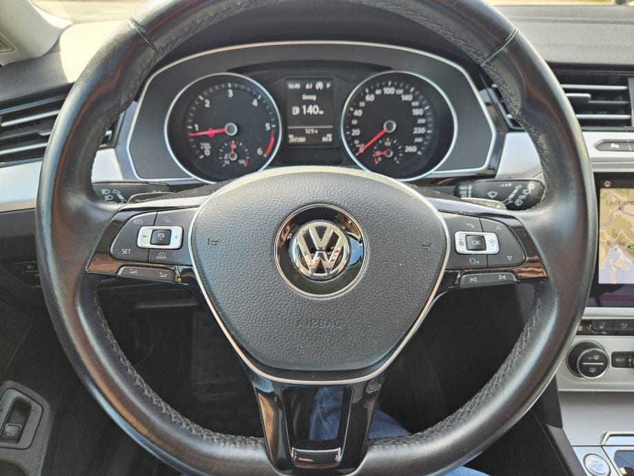 VW Passat Variant 2,0 TDI COMFORTLINE,DSG,NAVI,PDC,RADAR,PDC,MFV..., 2018 god. - 14