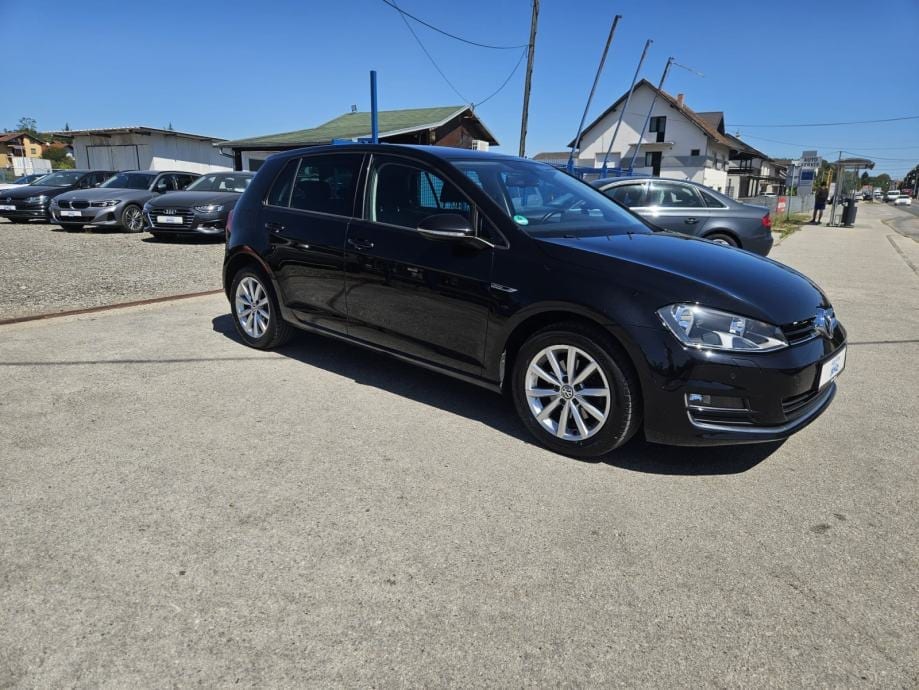 VW Golf 7 1,6 TDI LOUNGE,AUTOMATSKA KLIMA,PDC,GR.SJEDALA,MFV..., 2016 god.
