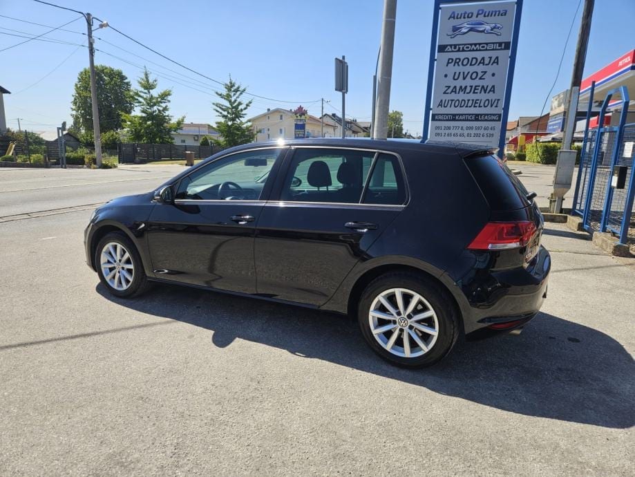 VW Golf 7 1,6 TDI LOUNGE,AUTOMATSKA KLIMA,PDC,GR.SJEDALA,MFV..., 2016 god.