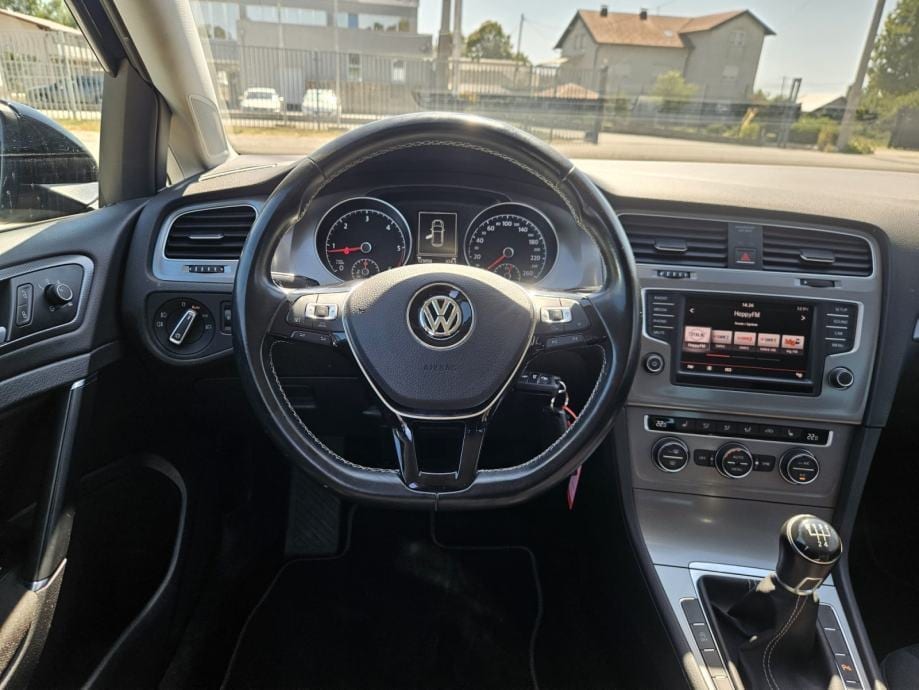 VW Golf 7 1,6 TDI LOUNGE,AUTOMATSKA KLIMA,PDC,GR.SJEDALA,MFV..., 2016 god. - 24
