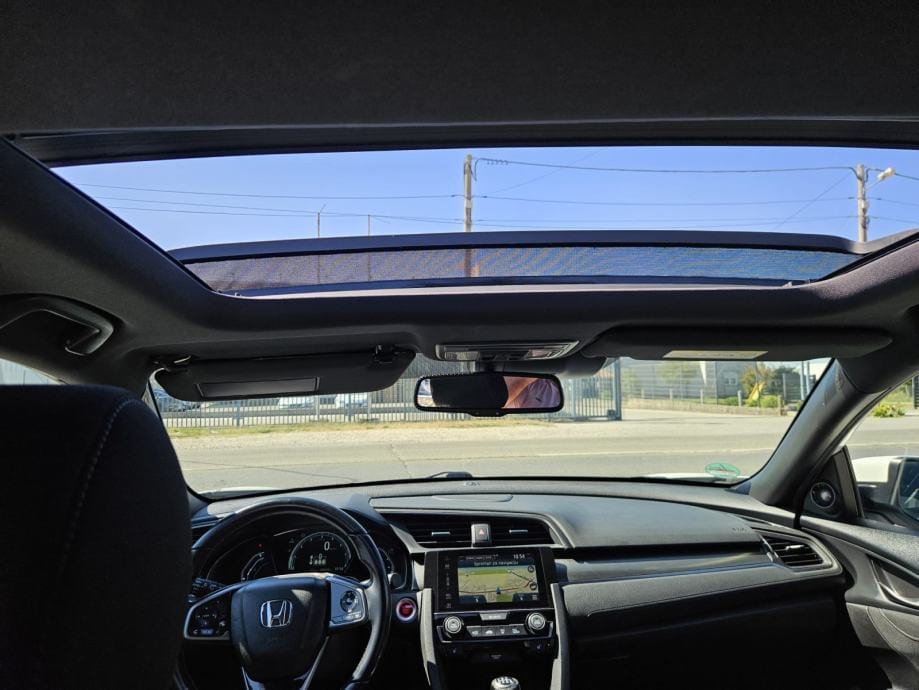 Honda Civic 1,0T VTEC,NAVIGACIJA,PDC,STRAŽNJA KAMERA,PANORAMA,ACC, 2018 god. - 19