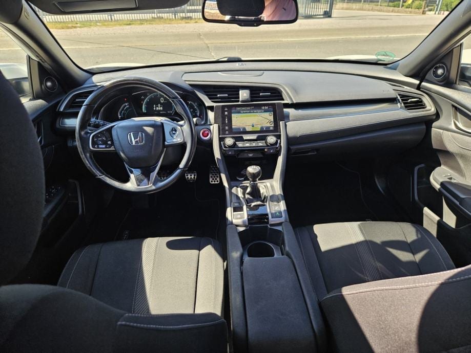 Honda Civic 1,0T VTEC,NAVIGACIJA,PDC,STRAŽNJA KAMERA,PANORAMA,ACC, 2018 god. - 23