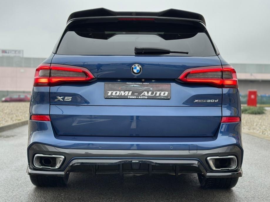 BMW X5 3.0 XD☆M PAKET☆PANORAMA☆HEAD UP☆ZRAČNI OVJES☆SWAROVSKI☆LASER☆, 2019 god. - 6