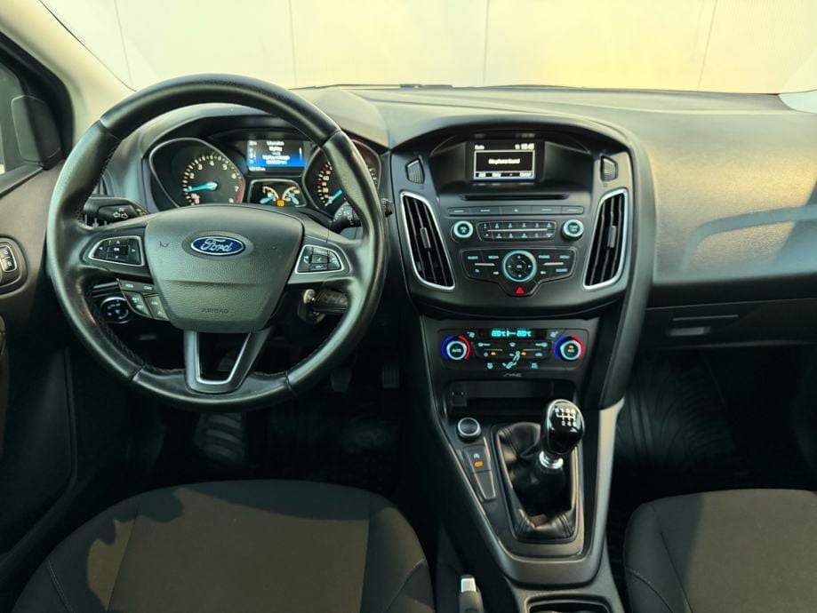 FORD FOCUS 1.0GTDI-HR.AUTO-1.VLASNIK-REGISTRIRAN-TEMPOMAT-KLIMA-, 2018 god. - 7