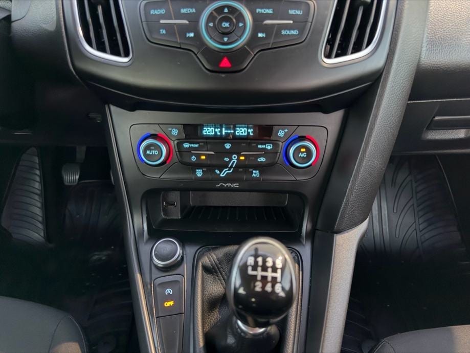 FORD FOCUS 1.0GTDI-HR.AUTO-1.VLASNIK-REGISTRIRAN-TEMPOMAT-KLIMA-, 2018 god. - 10