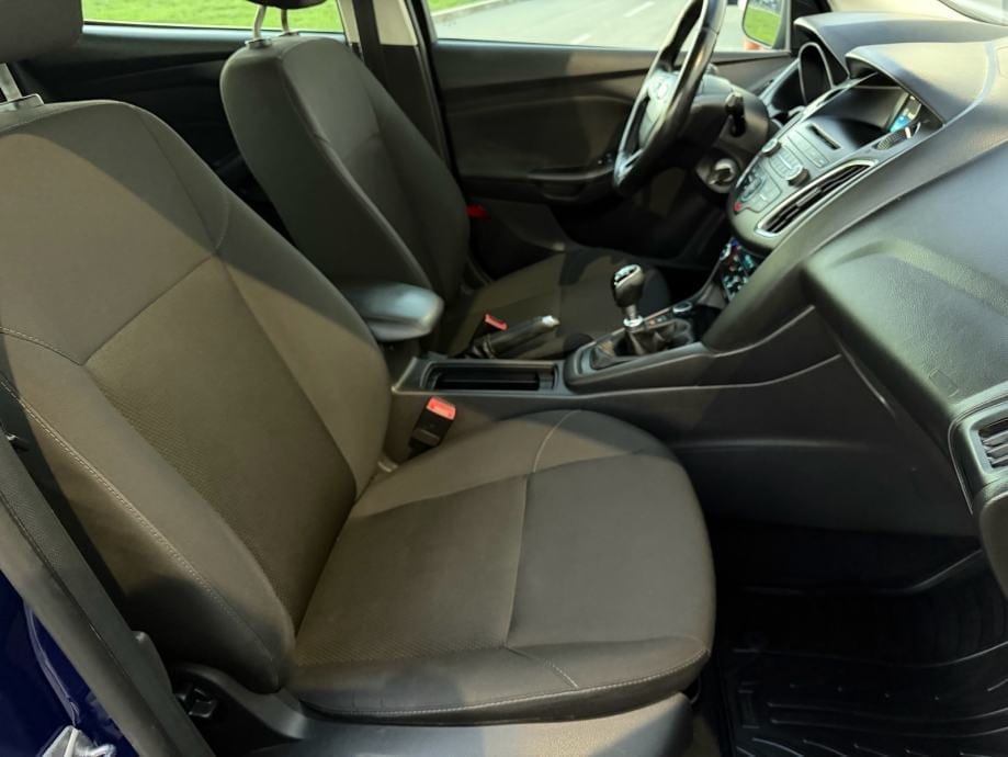 FORD FOCUS 1.0GTDI-HR.AUTO-1.VLASNIK-REGISTRIRAN-TEMPOMAT-KLIMA-, 2018 god. - 14