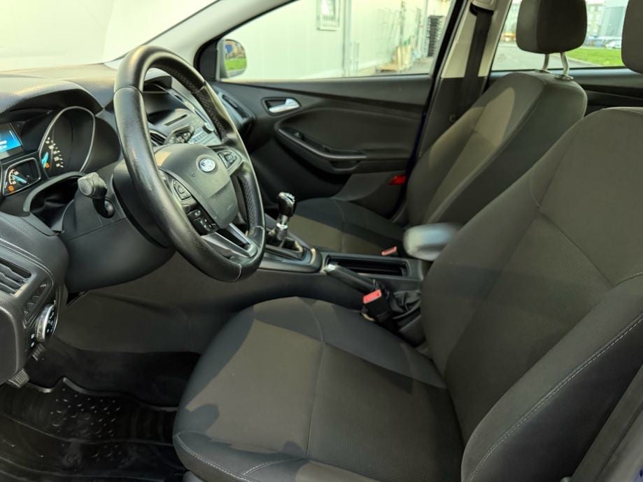 FORD FOCUS 1.0GTDI-HR.AUTO-1.VLASNIK-REGISTRIRAN-TEMPOMAT-KLIMA-, 2018 god. - 15