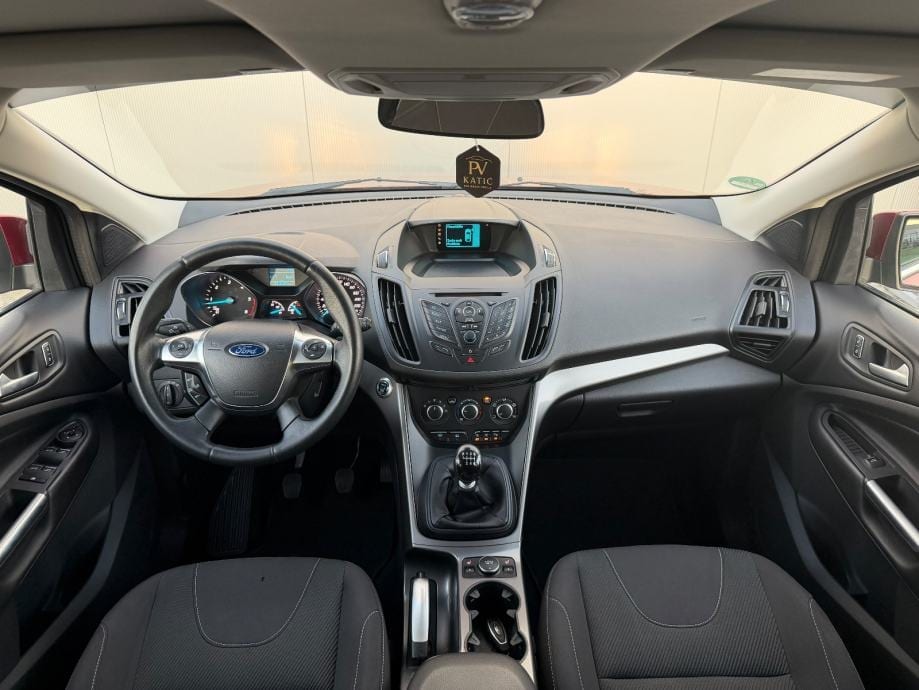 FORD KUGA 2.0 TDCi☆PDC☆GRIJANJE SJEDALA☆TEMPOMAT☆ALU 17☆132 000 KM☆, 2015 god. - 13