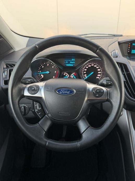 FORD KUGA 2.0 TDCi☆PDC☆GRIJANJE SJEDALA☆TEMPOMAT☆ALU 17☆132 000 KM☆, 2015 god. - 19