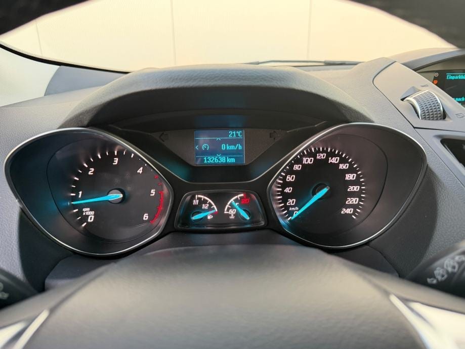 FORD KUGA 2.0 TDCi☆PDC☆GRIJANJE SJEDALA☆TEMPOMAT☆ALU 17☆132 000 KM☆, 2015 god. - 20