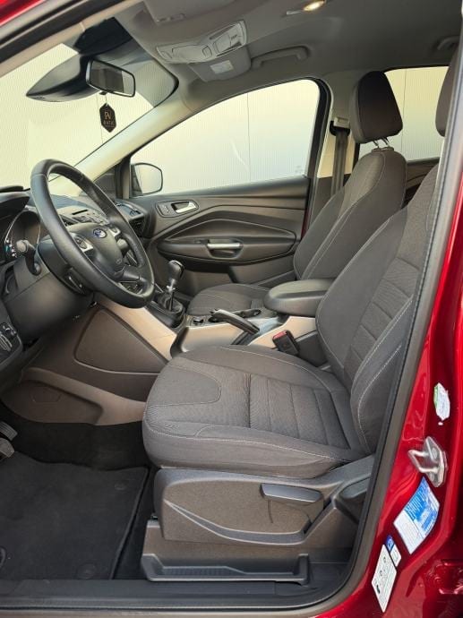 FORD KUGA 2.0 TDCi☆PDC☆GRIJANJE SJEDALA☆TEMPOMAT☆ALU 17☆132 000 KM☆, 2015 god. - 25