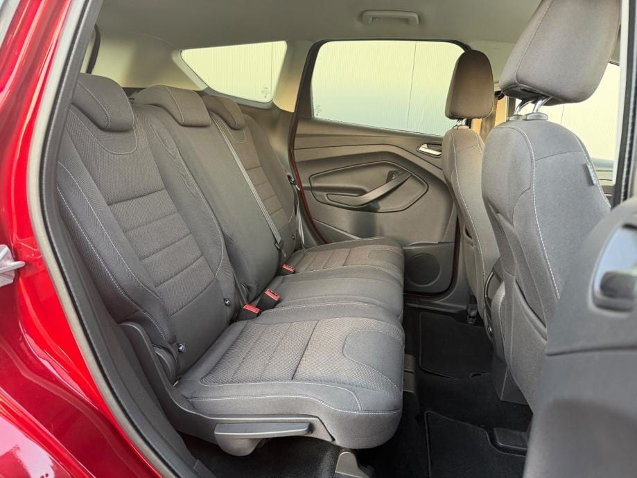 FORD KUGA 2.0 TDCi☆PDC☆GRIJANJE SJEDALA☆TEMPOMAT☆ALU 17☆132 000 KM☆, 2015 god. - 29