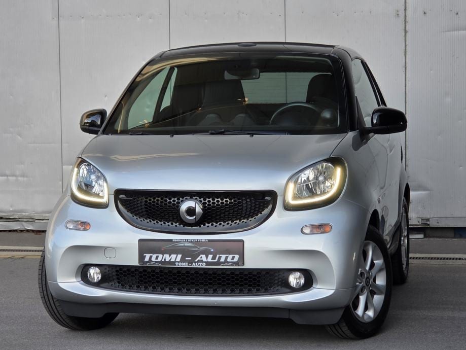 Smart fortwo cabrio TURBO 90KS automatik,LED,AUTOM.KLIMA,NAVIGACIJA, 2017 god. - 2