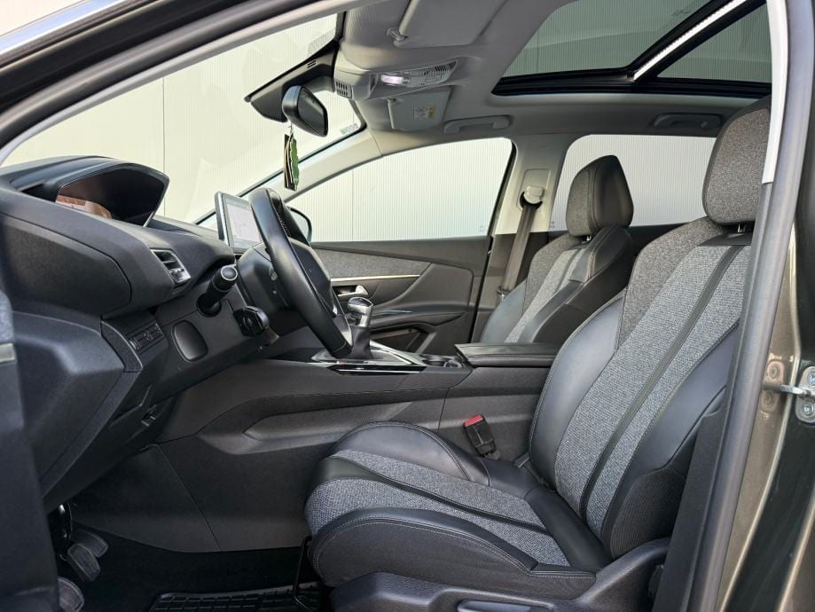 PEUGEOT 3008 1,5 HDI☆ALLURE☆PANORAMA☆VIRTUAL COCKPIT☆AMBIENT LIGHT☆, 2018 god. - 14