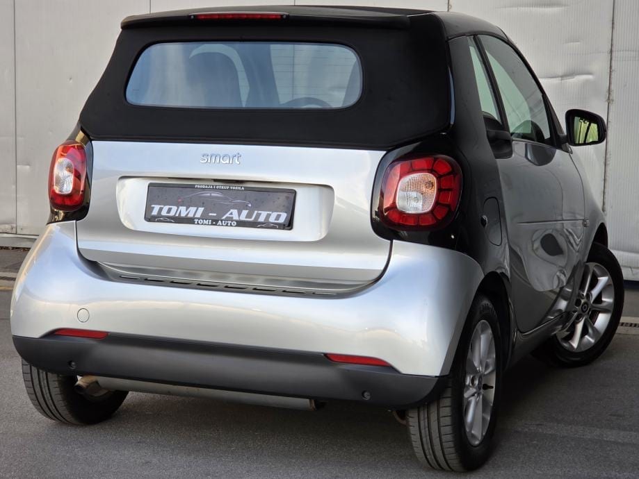 Smart fortwo cabrio TURBO 90KS automatik,LED,AUTOM.KLIMA,NAVIGACIJA, 2017 god. - 11