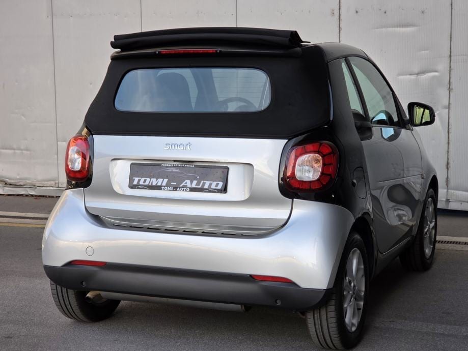 Smart fortwo cabrio TURBO 90KS automatik,LED,AUTOM.KLIMA,NAVIGACIJA, 2017 god. - 14