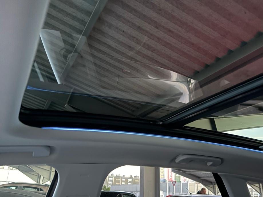 PEUGEOT 3008 1,5 HDI☆ALLURE☆PANORAMA☆VIRTUAL COCKPIT☆AMBIENT LIGHT☆, 2018 god. - 25