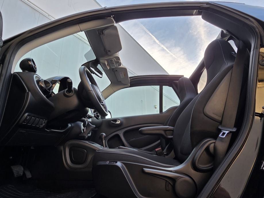 Smart fortwo cabrio TURBO 90KS automatik,LED,AUTOM.KLIMA,NAVIGACIJA, 2017 god. - 24