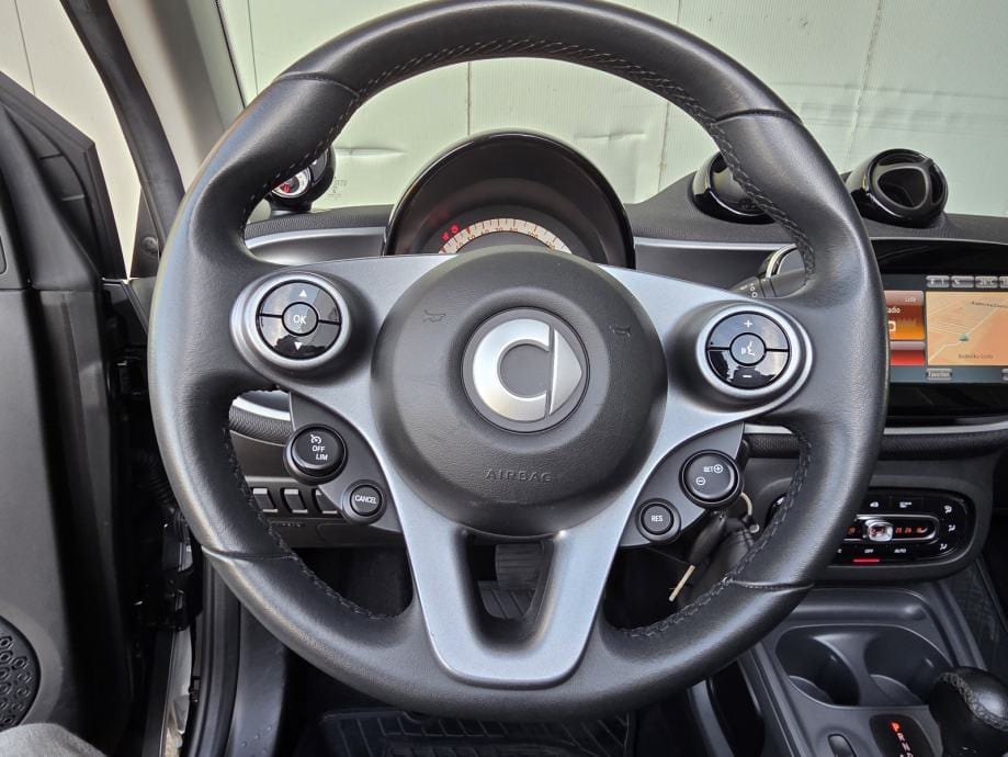 Smart fortwo cabrio TURBO 90KS automatik,LED,AUTOM.KLIMA,NAVIGACIJA, 2017 god. - 28