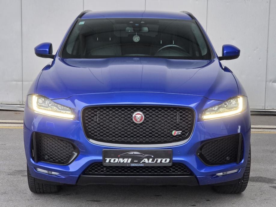 Jaguar F-Pace 3.0 D SPORT automatik,LED,NAVI,ALU 22,AMBIENT,VIRTUAL, 2018 god. - 3