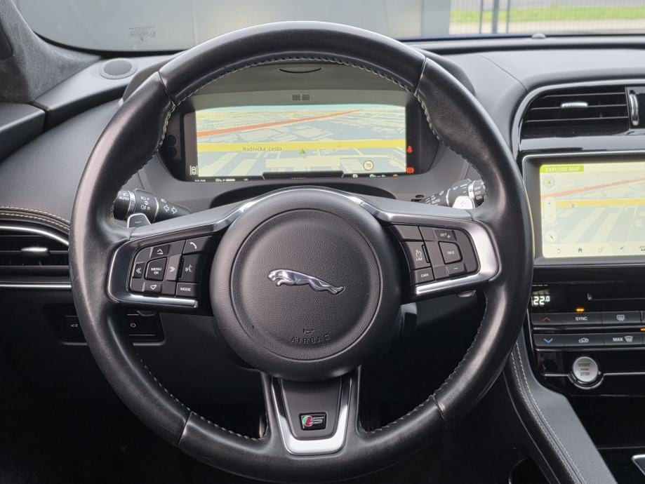Jaguar F-Pace 3.0 D SPORT automatik,LED,NAVI,ALU 22,AMBIENT,VIRTUAL, 2018 god. - 25