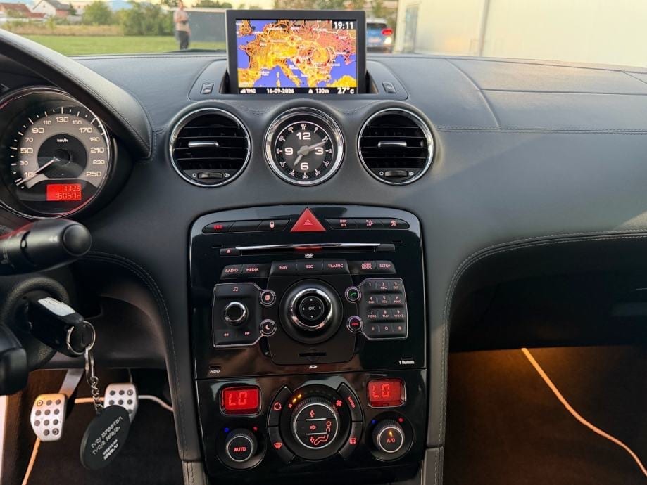 PEUGEOT RCZ 1,6 THP-REGISTRIRAN GODINU DANA-PERLA-NAVI-XENON, 2012 god. - 17