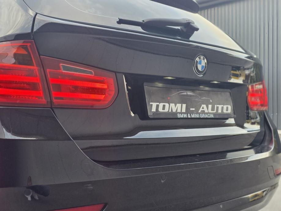 BMW serija 3 Touring 318D,NAVI,PDC,LED,NOVI LANAC I KVAČILO, 2013 god. - 17