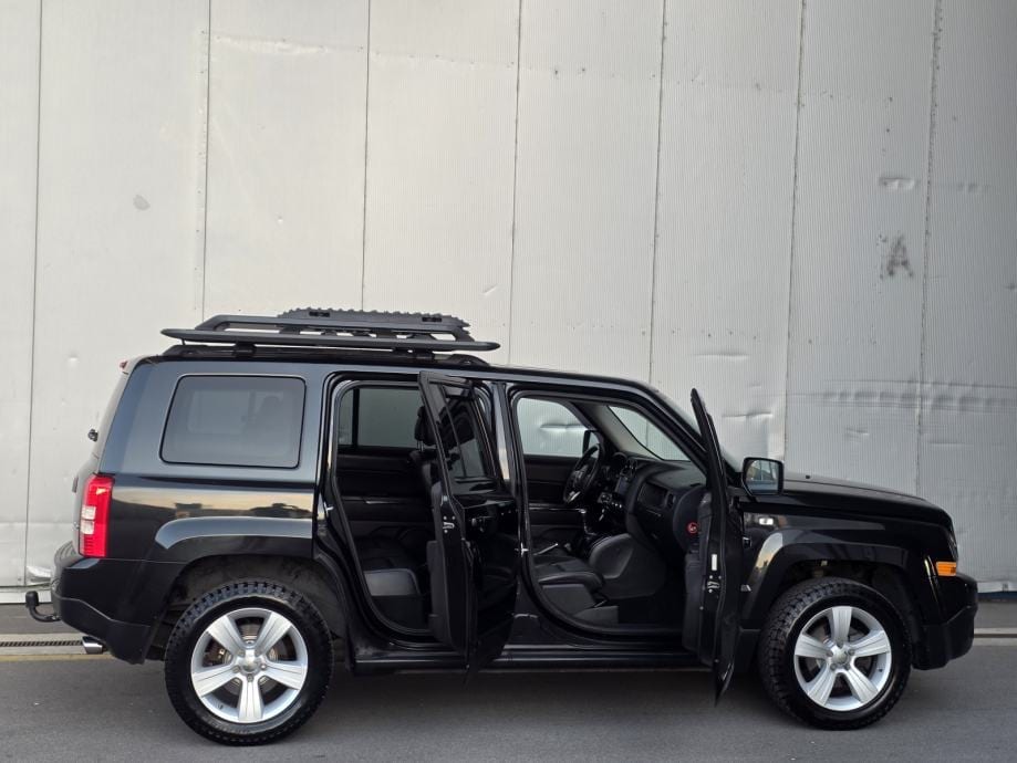 Jeep Patriot 2,2 CRD,NAVI,KOŽA,PDC,KUKA,RHINO-RACK, 2011 god. - 15