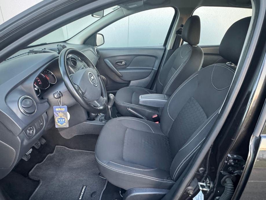 DACIA SANDERO 1,5 dCi ☆DIZEL☆KLIMA☆NAVIGACIJA☆EURO6☆ALU.FELGE☆, 2016 god. - 14