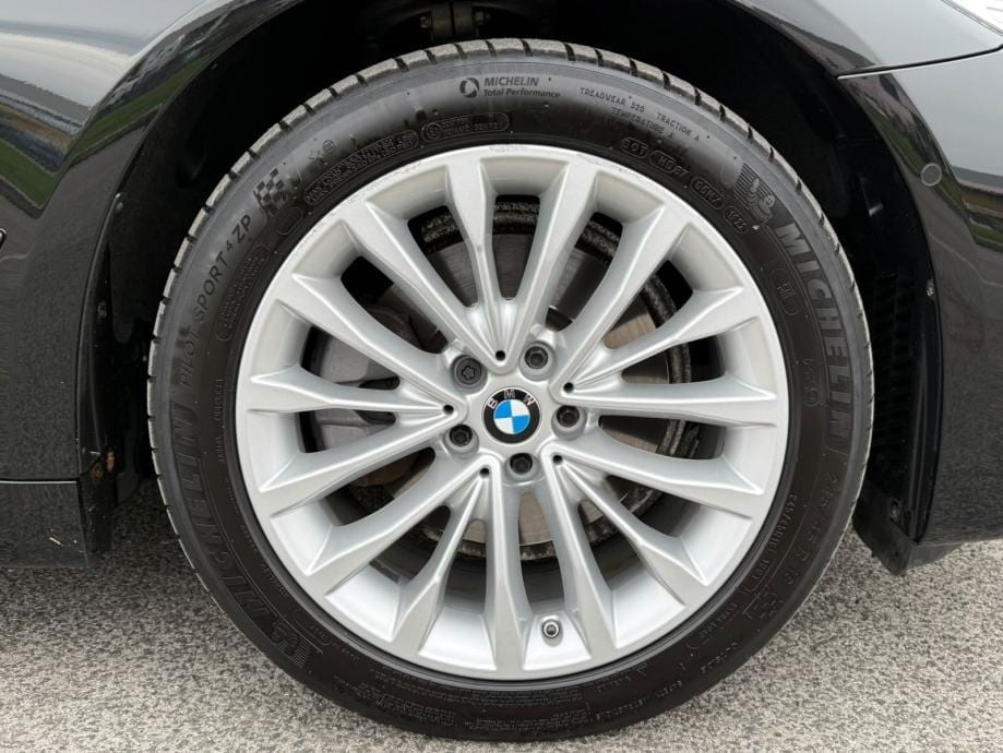 BMW 520 D xDRIVE☆AUTOMATIK☆LUXURY☆AMBIENT LIGHT☆H/K OZVUČENJE☆KAMERA☆, 2019 god. - 9