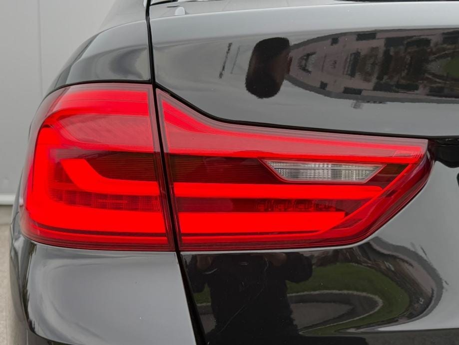 BMW 520 D xDRIVE☆AUTOMATIK☆LUXURY☆AMBIENT LIGHT☆H/K OZVUČENJE☆KAMERA☆, 2019 god. - 11
