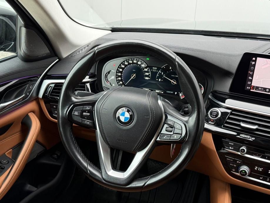 BMW 520 D xDRIVE☆AUTOMATIK☆LUXURY☆AMBIENT LIGHT☆H/K OZVUČENJE☆KAMERA☆, 2019 god. - 15