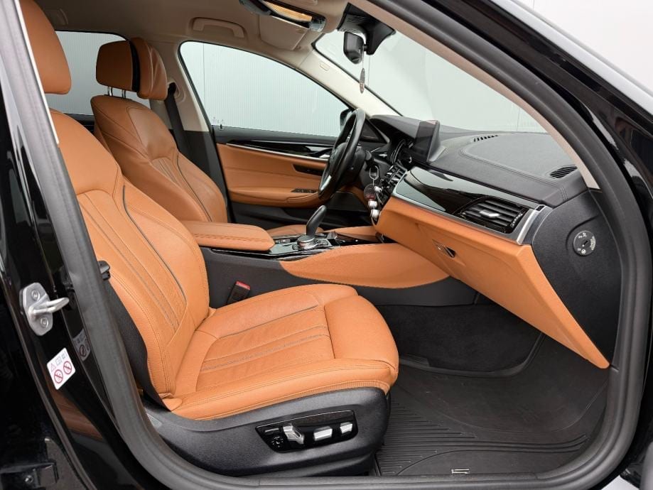 BMW 520 D xDRIVE☆AUTOMATIK☆LUXURY☆AMBIENT LIGHT☆H/K OZVUČENJE☆KAMERA☆, 2019 god. - 17