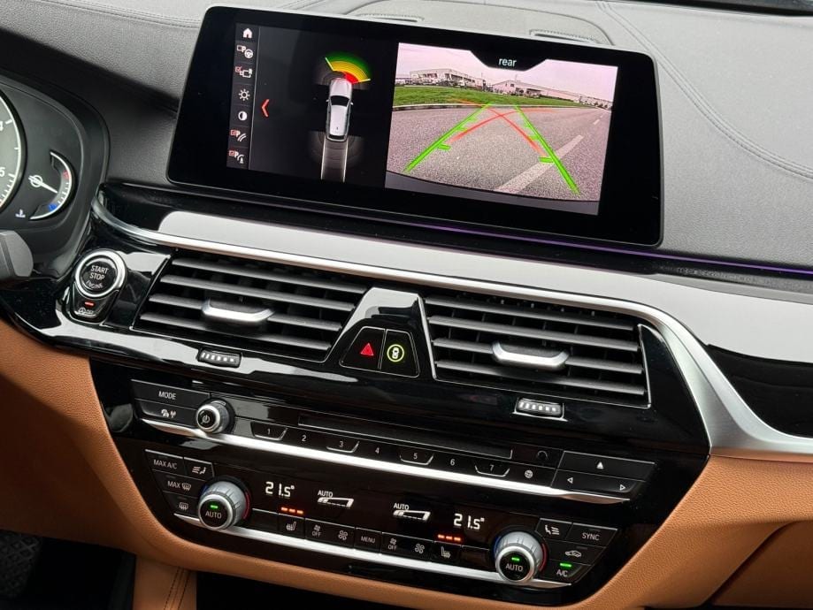 BMW 520 D xDRIVE☆AUTOMATIK☆LUXURY☆AMBIENT LIGHT☆H/K OZVUČENJE☆KAMERA☆, 2019 god. - 18