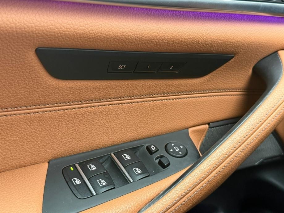 BMW 520 D xDRIVE☆AUTOMATIK☆LUXURY☆AMBIENT LIGHT☆H/K OZVUČENJE☆KAMERA☆, 2019 god. - 21