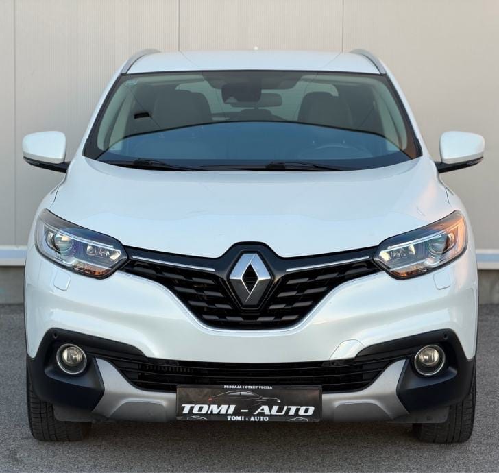 RENAULT KADJAR dCi130-PERLA BIJELA-REGISTRIRAN-PUNO OPREME-TOP STANJE-, 2015 god. - 2