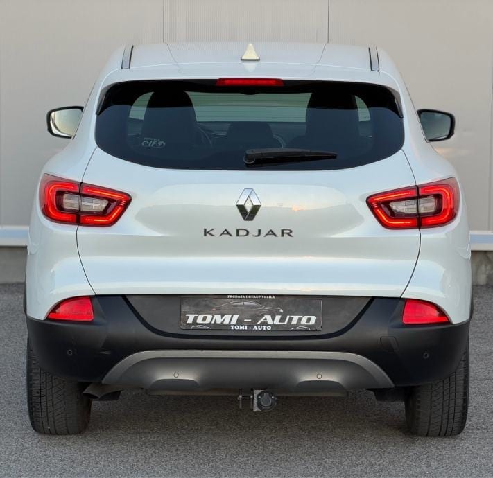 RENAULT KADJAR dCi130-PERLA BIJELA-REGISTRIRAN-PUNO OPREME-TOP STANJE-, 2015 god. - 4