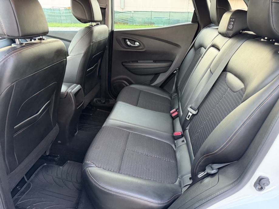 RENAULT KADJAR dCi130-PERLA BIJELA-REGISTRIRAN-PUNO OPREME-TOP STANJE-, 2015 god. - 11
