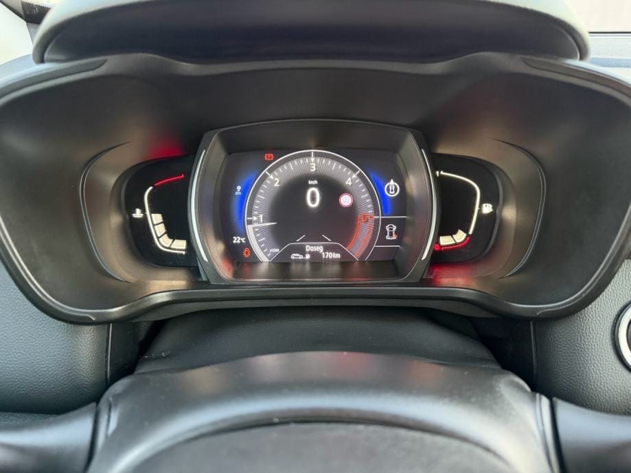 RENAULT KADJAR dCi130-PERLA BIJELA-REGISTRIRAN-PUNO OPREME-TOP STANJE-, 2015 god. - 12