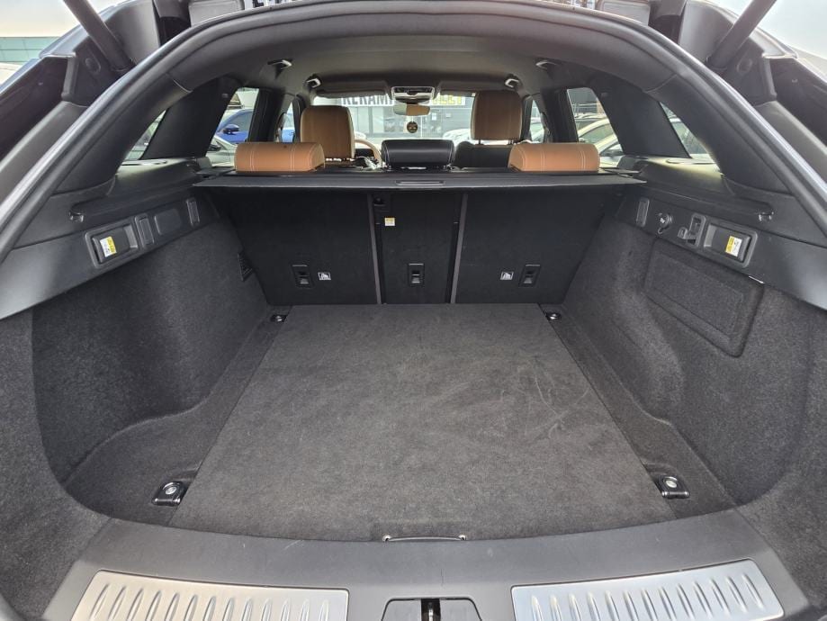 Land Rover Range Rover Velar P-300 HSE R-DYNAMIC automatik, 2018 god. - 21